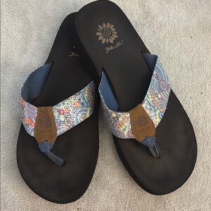 Stylish Black and Multicolor Sandals